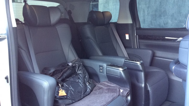 内装後方シート