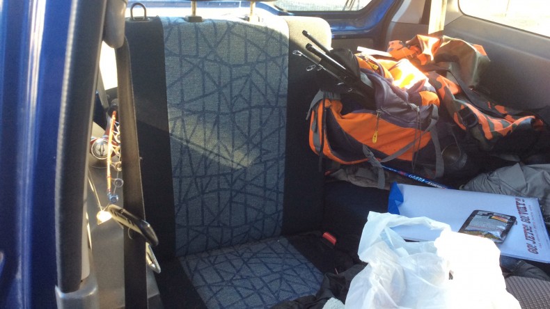 内装後方シート