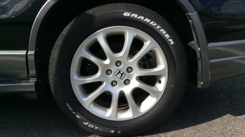 タイヤホイール前