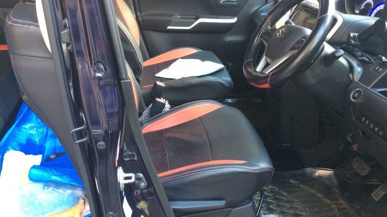 内装前方シート