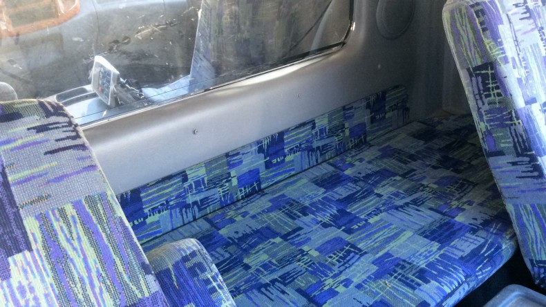 内装後方シート