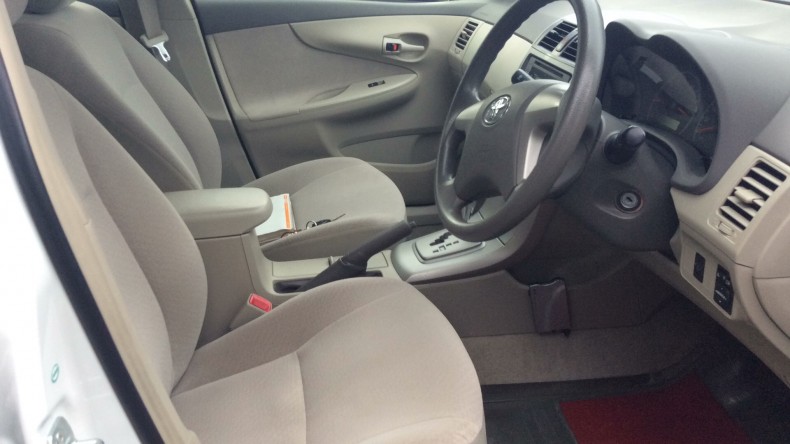 内装前方シート