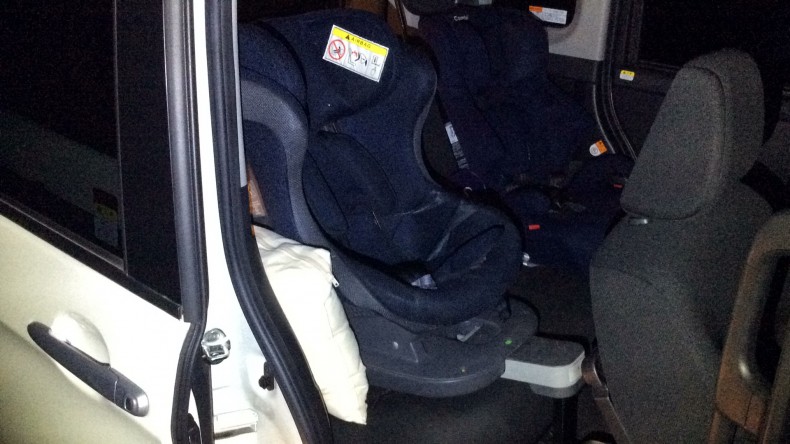 内装後方シート