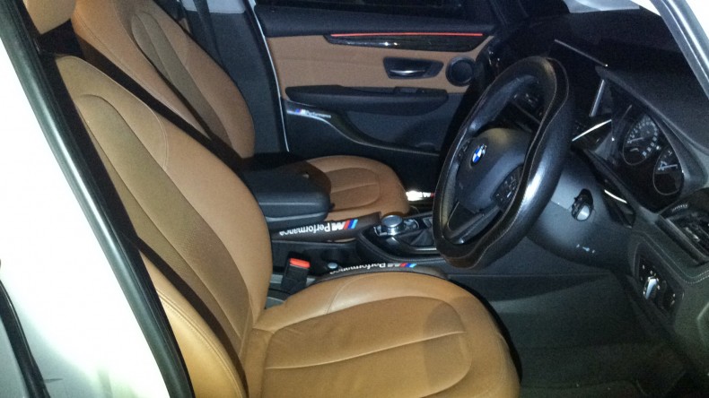 内装前方シート