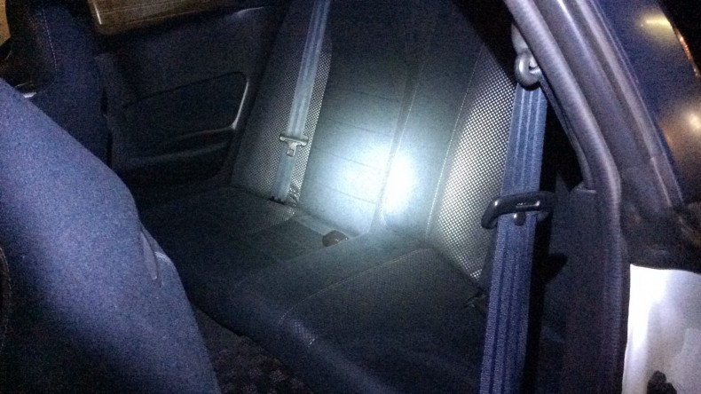 内装後方シート