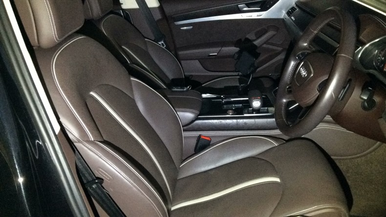 内装前方シート