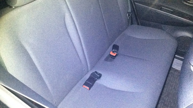 内装後方シート