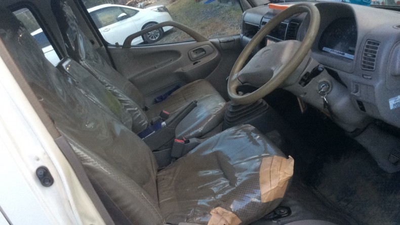 内装前方シート