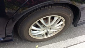 タイヤホイール前