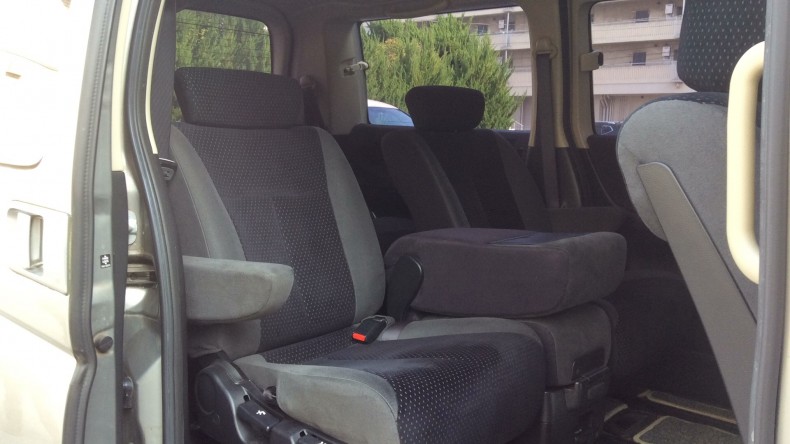 内装後方シート