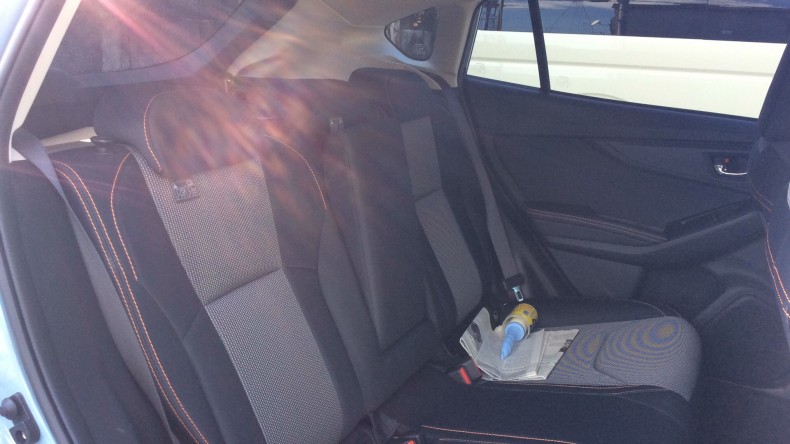 内装後方シート
