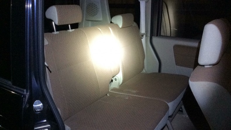 内装後方シート