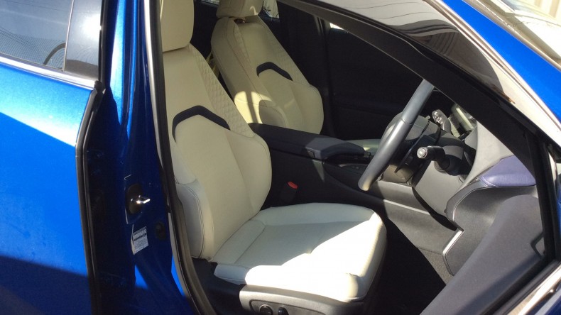 内装前方シート