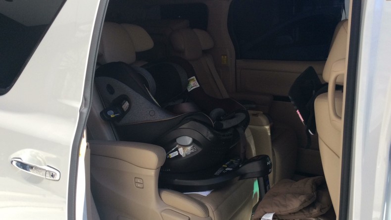 内装後方シート