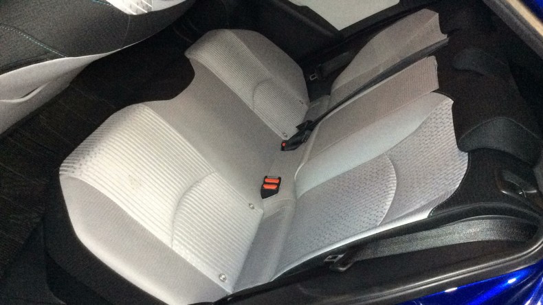 内装後方シート