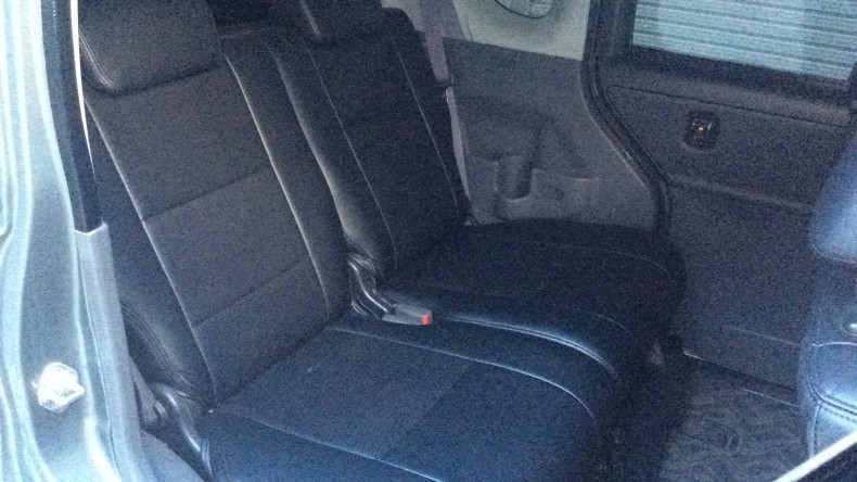 内装後方シート