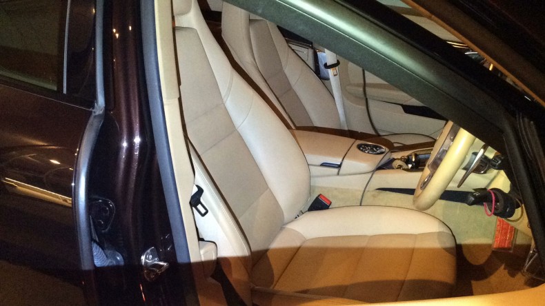 内装前方シート