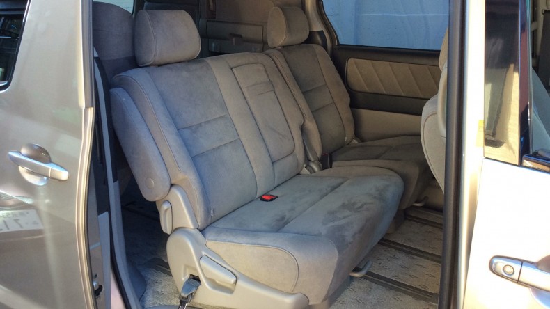 内装後方シート