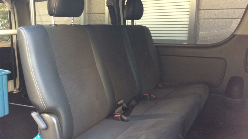 内装後方シート