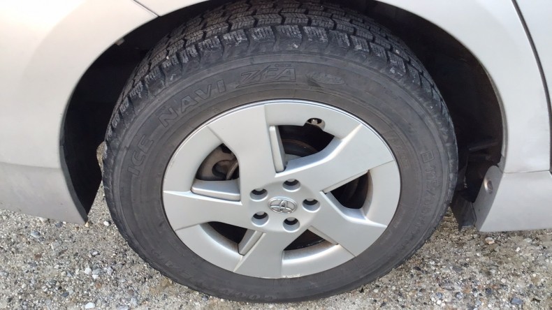 タイヤホイール前