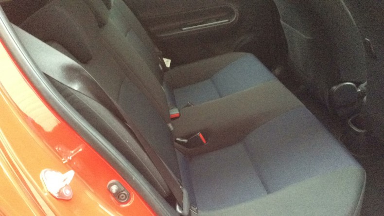 内装後方シート