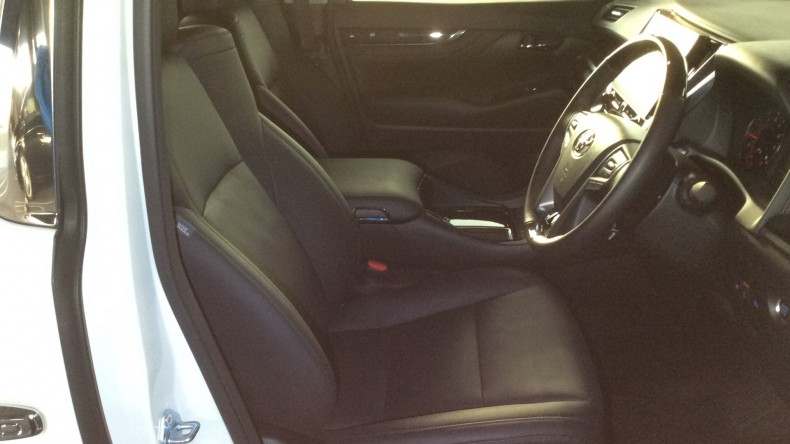 内装前方シート