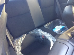 内装後方シート