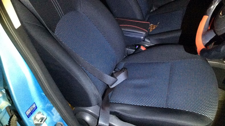 内装前方シート