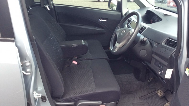 内装前方シート