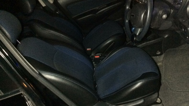 内装前方シート