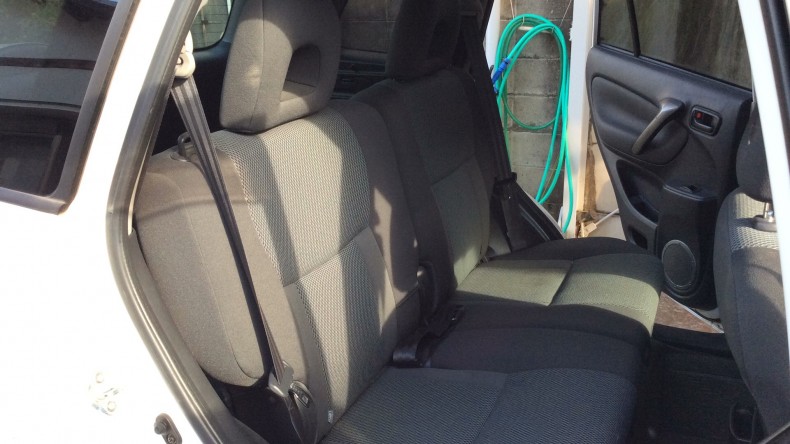 内装後方シート