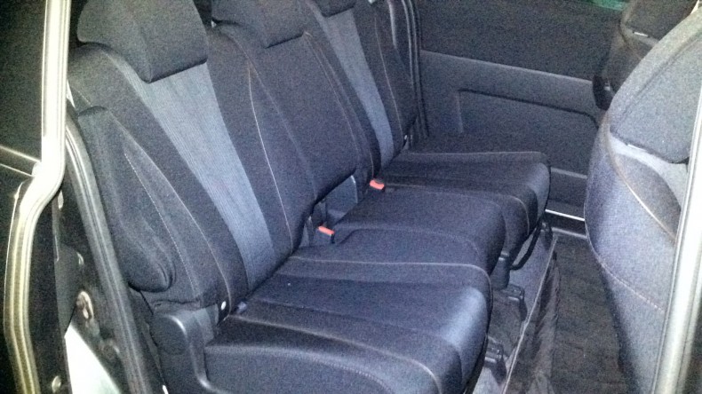 内装後方シート