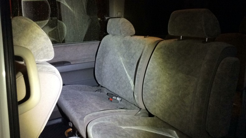 内装後方シート