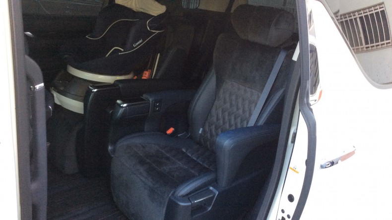 内装後方シート