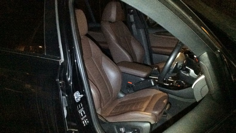 内装前方シート