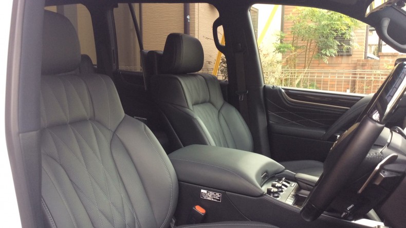 内装前方シート