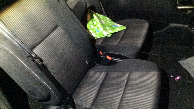 内装後方シート