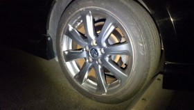 タイヤホイール前