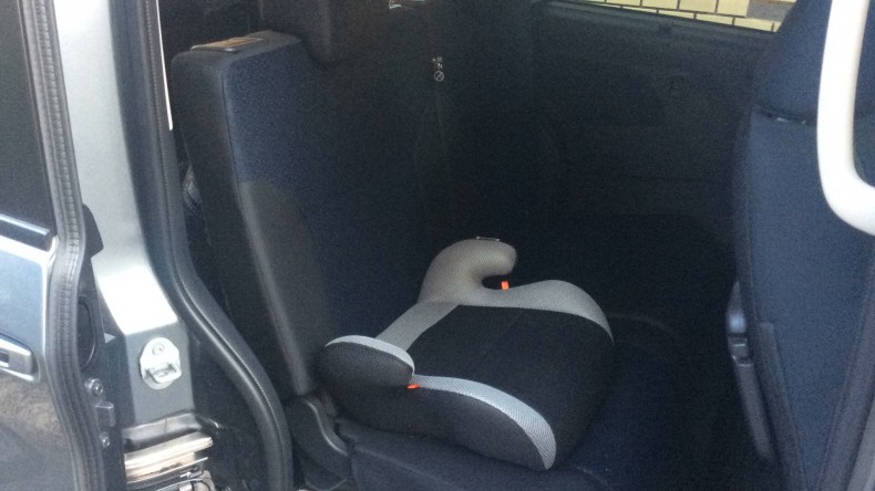 内装後方シート