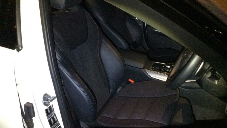 内装前方シート