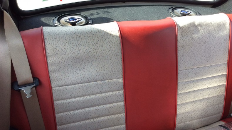 内装後方シート