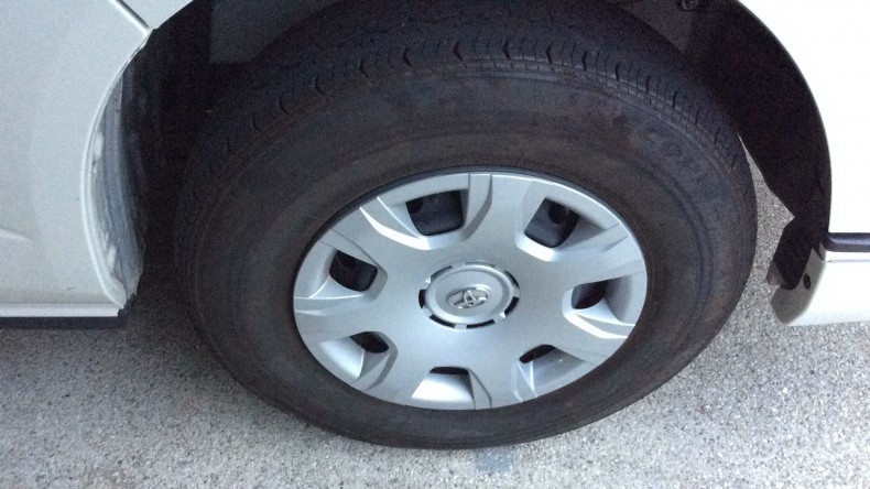 タイヤホイール前