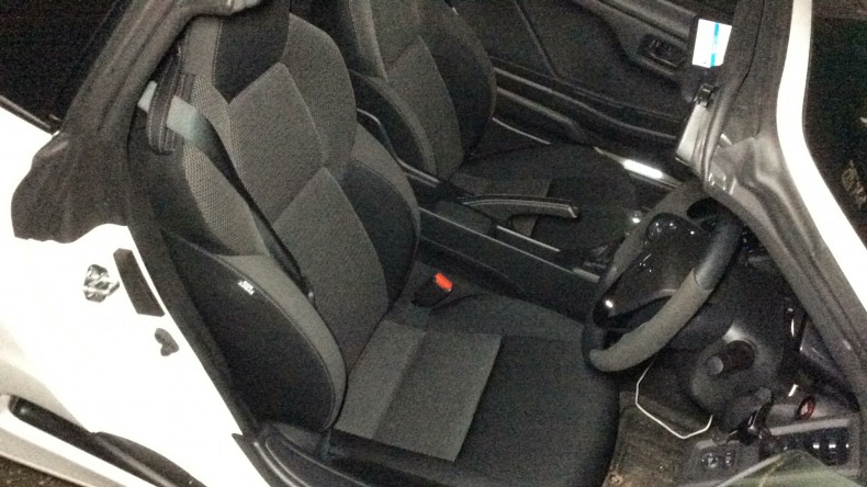 内装前方シート