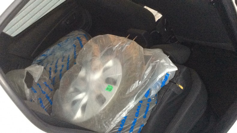 内装後方シート