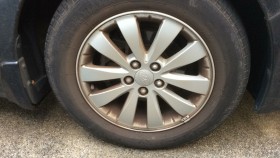 タイヤホイール前