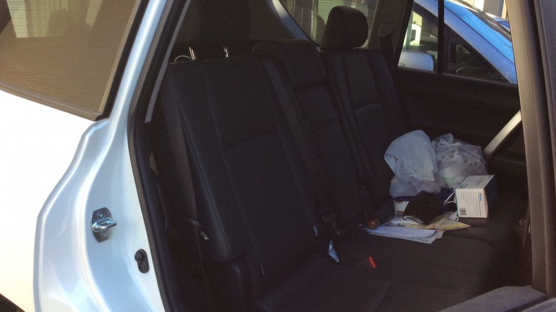 内装後方シート