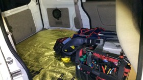 内装後方シート