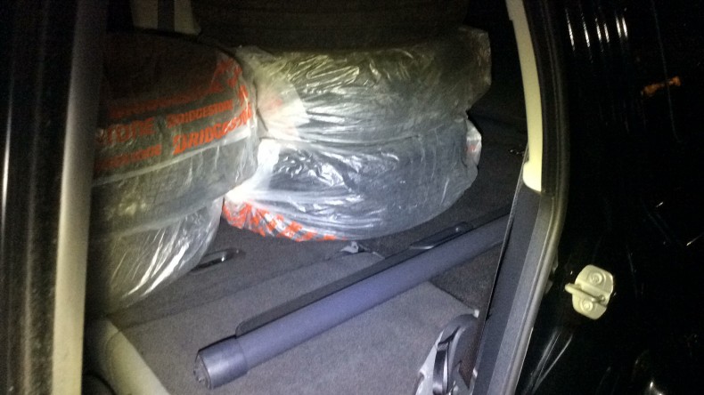 内装後方シート