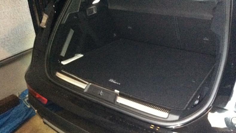 内装トランク