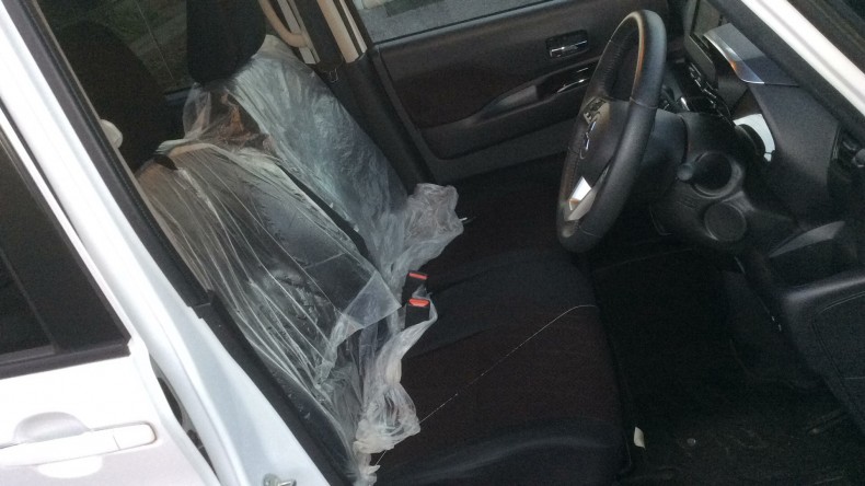 内装前方シート